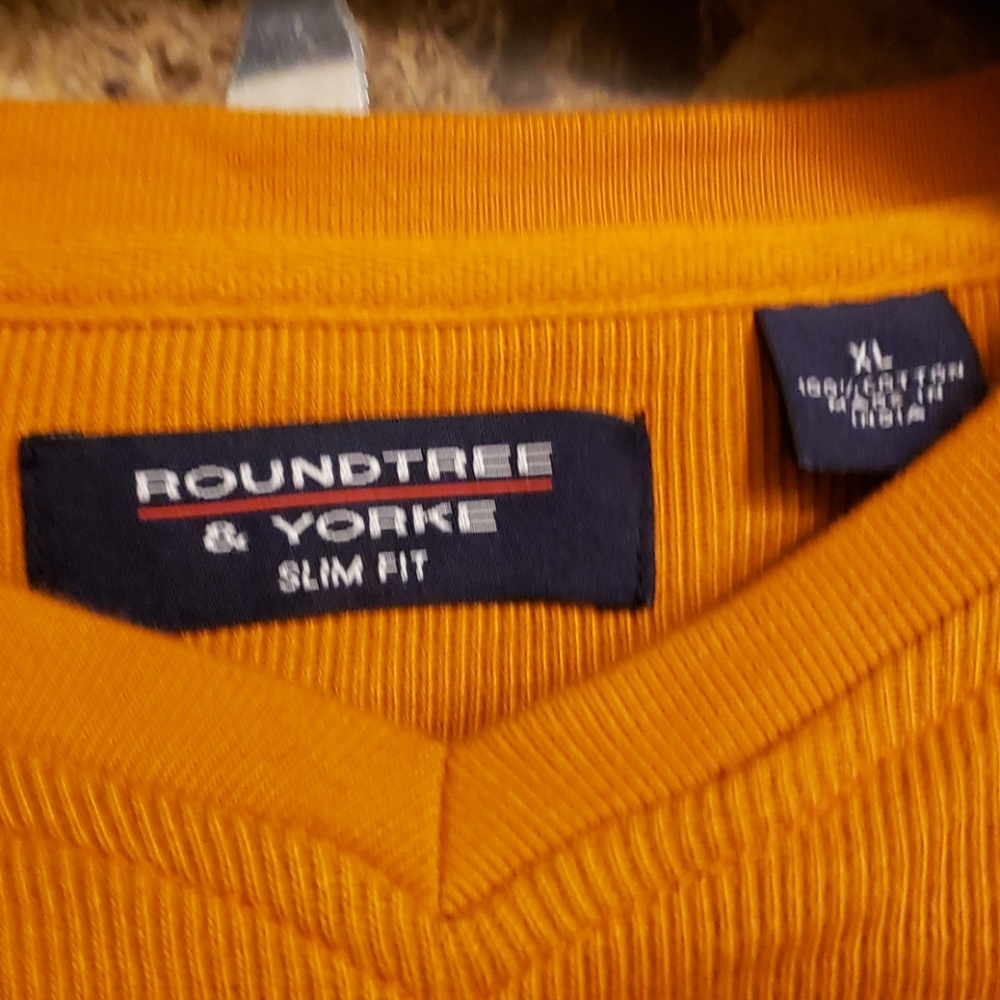 Sweater - Picture 2 of 3
